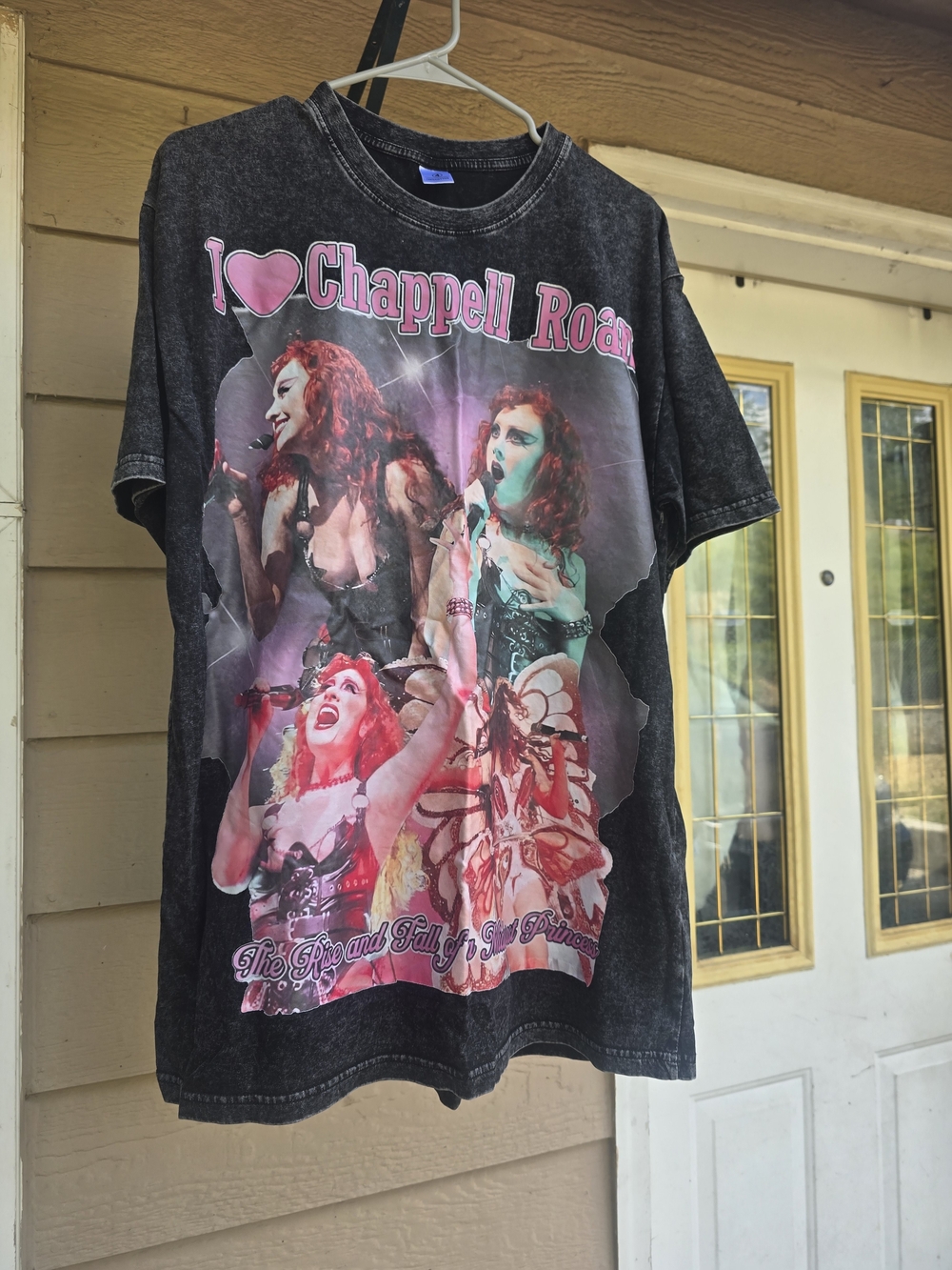NWOT I ♥ Chappell Roan Graphic Band Tee - Black with Pink & Red Print - XL
